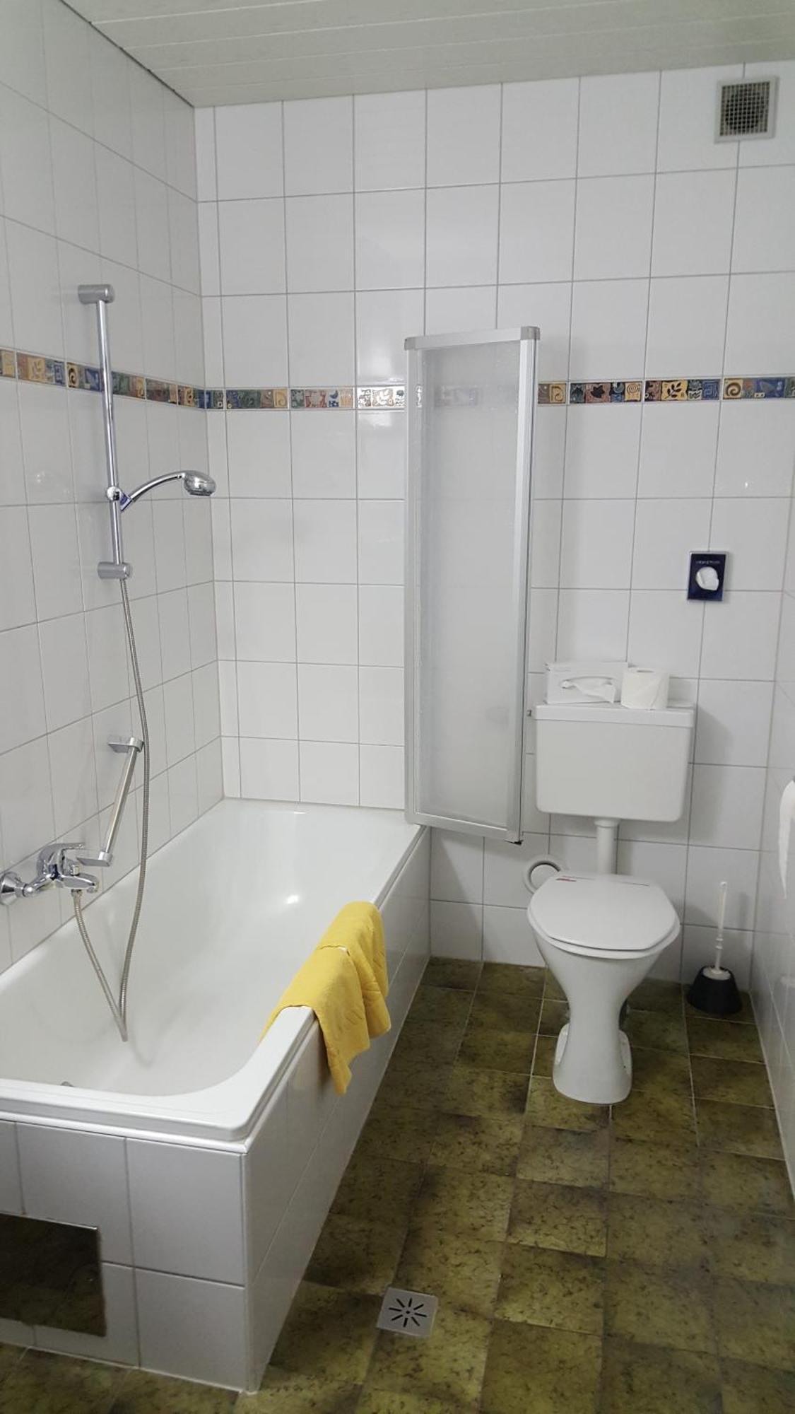 Hotel Kanz Villach Quarto foto